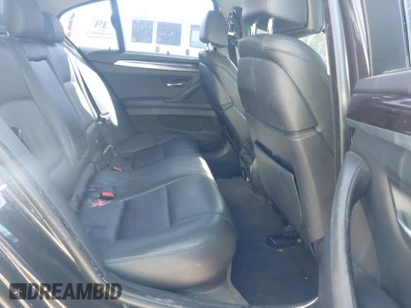 2015 BMW 5 Series 550i с VIN WBAKN9C53FD682327, выставлен на аукционе IAAI как лот 42314810 с пробегом 131 794 миль миль и . История ставок и продаж доступна на DreamBid. Изображение 8.