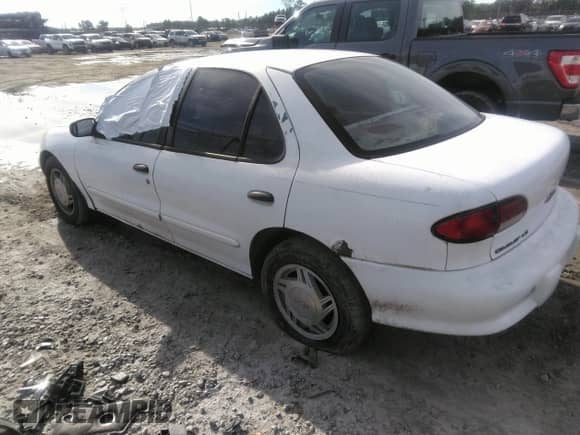 1999 Chevrolet Cavalier LS с VIN 1G1JF5245X7134660, выставлен на аукционе IAAI как лот 41099326 с пробегом Не указан миль и . История ставок и продаж доступна на DreamBid. Изображение 3.