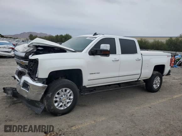 2015 Chevrolet Silverado 3500HD LTZ с VIN 1GC4K0E87FF556709, выставлен на аукционе Copart как лот 70936985 с пробегом 213 256 миль миль и Списание • Salvage title. История ставок и продаж доступна на DreamBid. Изображение 1.