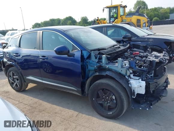 2025 Nissan Kicks SV with VIN 3N8AP6CA2SL300124, listed as a IAAI auction lot 42752323 with 15,976 mi miles and . Bid and sale history available at DreamBid. Image 14.