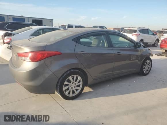 2013 Hyundai Elantra GLS z VIN 5NPDH4AE0DH220145, wystawiony jako Copart lot #82489045 z przebiegiem 168 987 mil mil oraz Czysty tytuł • Clean title. Historia ofert i sprzedaży dostępna na DreamBid. Obrazek 3.