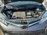 2018 Toyota Sienna XLE z VIN 5TDDZ3DC3JS204397, wystawiony jako Copart lot #69189135 z przebiegiem 25 114 mil mil oraz Czysty tytuł • Clean title. Historia ofert i sprzedaży dostępna na DreamBid. Obrazek 12.