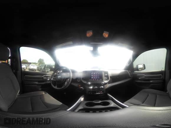 2020 Ram 1500 Lone Star z VIN 1C6SRFFT7LN146820, wystawiony jako IAAI lot #42605548 z przebiegiem 108 268 mil mil oraz . Historia ofert i sprzedaży dostępna na DreamBid. Obrazek 19.