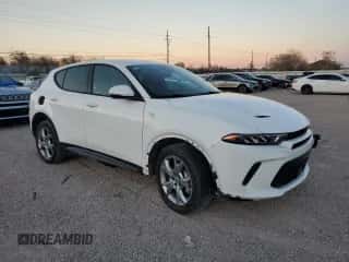 2024 Dodge Hornet R/T z VIN ZACPDFCWXR3A27419, wystawiony jako Copart lot #87380434 z przebiegiem 13 212 mil mil oraz Nie do naprawy • Non repairable. Historia ofert i sprzedaży dostępna na DreamBid. Obrazek 4.