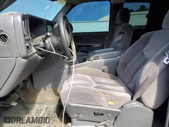 2003 GMC Sierra 1500 SLE with VIN 2GTEK19T331259948, listed as a Copart auction lot 52145845 with 214,374 mi miles and Salvage title. Bid and sale history available at DreamBid. Image 7.
