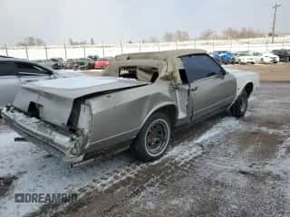 1983 Chevrolet Monte Carlo с VIN 1G1AZ37H5DR175751, выставлен на аукционе Copart как лот 45337105 с пробегом 360 000 миль миль и Списание • Salvage title. История ставок и продаж доступна на DreamBid. Изображение 3.