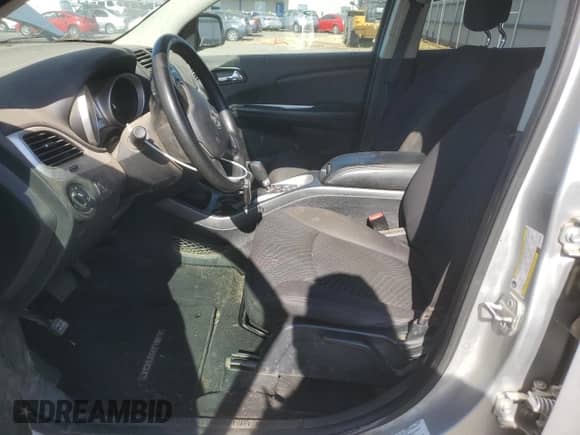 2014 Dodge Journey SXT with VIN 3C4PDDBG1ET178823, listed as a Copart auction lot 60110375 with 161,007 mi miles and Clean title. Bid and sale history available at DreamBid. Image 7.
