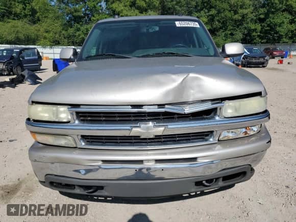 2004 Chevrolet Suburban LT with VIN 3GNFK16Z04G260505, listed as a Copart auction lot 65206735 with 249,335 mi miles and Salvage title. Bid and sale history available at DreamBid. Image 5.