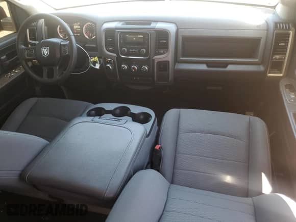 2017 Ram 1500 Tradesman z VIN 1C6RR6FG5HS615137, wystawiony jako Copart lot #48182125 z przebiegiem 74 314 mil mil oraz Szkoda całkowita • Salvage title. Historia ofert i sprzedaży dostępna na DreamBid. Obrazek 8.