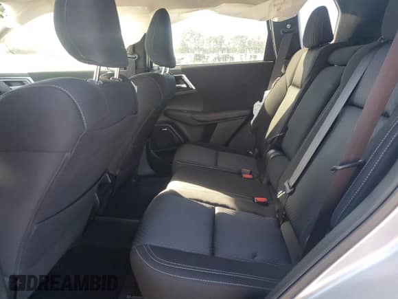 2025 Mitsubishi Outlander SE с VIN JA4J4UA8XSZ032810, выставлен на аукционе Copart как лот 86666005 с пробегом 8 353 миль миль и Чистый • Clean title. История ставок и продаж доступна на DreamBid. Изображение 11.
