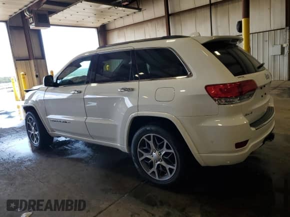 2020 Jeep Grand Cherokee High Altitude with VIN 1C4RJFCG6LC206880, listed as a Copart auction lot 68640755 with 38,573 mi miles and Salvage title. Bid and sale history available at DreamBid. Image 2.