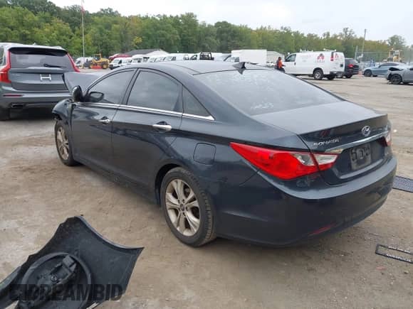 2013 Hyundai Sonata Limited with VIN 5NPEC4AC8DH536331, listed as a IAAI auction lot 43182417 with 142,337 mi miles and . Bid and sale history available at DreamBid. Image 3.
