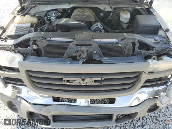 2004 GMC Sierra 1500 SLE with VIN 1GTEC14V54E136674, listed as a Copart auction lot 57258745 with 266,011 mi miles and Salvage title. Bid and sale history available at DreamBid. Image 11.