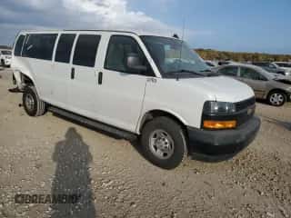 2019 Chevrolet Express Passenger LS с VIN 1GAZGNFG1K1363143, выставлен на аукционе Copart как лот 77474874 с пробегом 159 025 миль миль и Списание • Salvage title. История ставок и продаж доступна на DreamBid. Изображение 4.