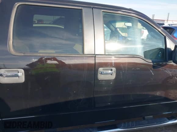 2013 Ford F-150 XL z VIN 1FTFW1CFXDKG07404, wystawiony jako IAAI lot #43452461 z przebiegiem 180 992 mil mil oraz . Historia ofert i sprzedaży dostępna na DreamBid. Obrazek 14.