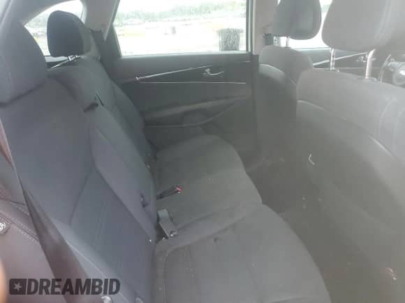 2016 Kia Sorento LX with VIN 5XYPG4A38GG128498, listed as a Copart auction lot 81192525 with 113,821 mi miles and Salvage title. Bid and sale history available at DreamBid. Image 11.