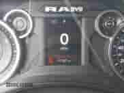 2020 Ram 1500 Big Horn z VIN 1C6RREFG3LN129718, wystawiony jako IAAI lot #42269424 z przebiegiem 97 387 mil mil oraz . Historia ofert i sprzedaży dostępna na DreamBid. Obrazek 16.