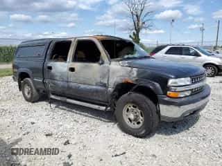 2002 Chevrolet Silverado 1500HD LT with VIN 1GCGK13U02F232577, listed as a Copart auction lot 66970604 with Not provided miles and Salvage title. Bid and sale history available at DreamBid. Image 4.