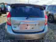 2014 Nissan Note S z VIN 3N1CE2CP1EL393281, wystawiony jako Copart lot #81912255 z przebiegiem 133 356 mil mil oraz Szkoda całkowita • Salvage title. Historia ofert i sprzedaży dostępna na DreamBid. Obrazek 6.