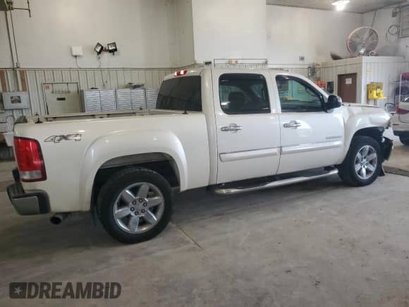 2013 GMC Sierra 1500 SLT с VIN 3GTP2WE79DG156685, выставлен на аукционе Copart как лот 55599185 с пробегом 220 968 миль миль и Списание • Salvage title. История ставок и продаж доступна на DreamBid. Изображение 3.
