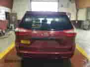 2019 Toyota Sienna L z VIN 5TDZZ3DC7KS993564, wystawiony jako Copart lot #80819215 z przebiegiem 111 462 mil mil oraz Szkoda całkowita • Salvage title. Historia ofert i sprzedaży dostępna na DreamBid. Obrazek 6.