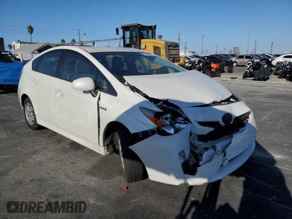 2011 Toyota Prius II with VIN JTDKN3DU6B0255828, listed as a Copart auction lot 85178235 with 204,211 mi miles and Salvage title. Bid and sale history available at DreamBid. Image 4.