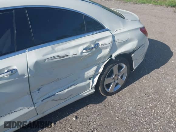 2017 Mercedes-Benz CLA 250 с VIN WDDSJ4EB0HN403827, выставлен на аукционе IAAI как лот 42861467 с пробегом 51 752 миль миль и . История ставок и продаж доступна на DreamBid. Изображение 6.