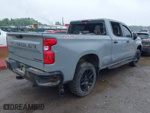 2024 Chevrolet Silverado 1500 Custom Trail Boss z VIN 3GCPDCEK2RG197468, wystawiony jako IAAI lot #42285969 z przebiegiem Nie podano mil oraz . Historia ofert i sprzedaży dostępna na DreamBid. Obrazek 4.