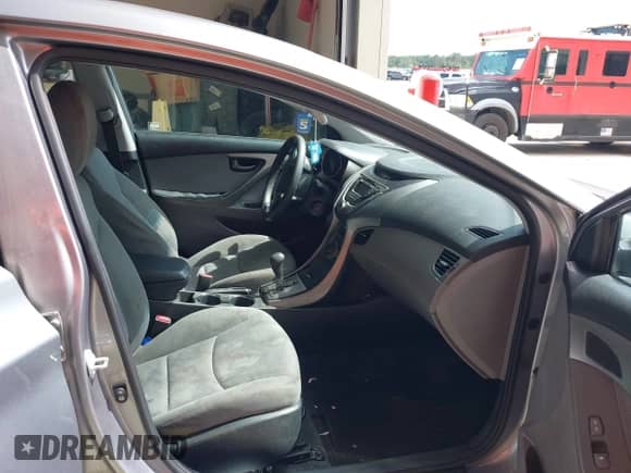 2013 Hyundai Elantra GLS с VIN KMHDH4AE6DU660811, выставлен на аукционе IAAI как лот 42852678 с пробегом 202 839 миль миль и . История ставок и продаж доступна на DreamBid. Изображение 5.