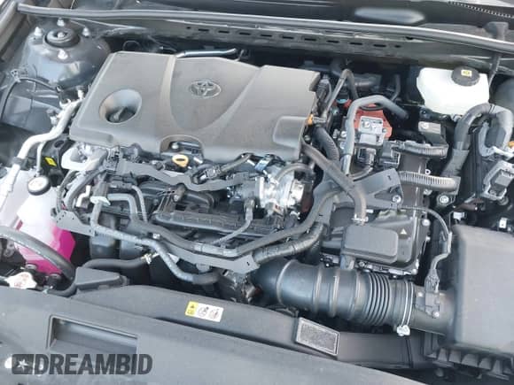 2025 Toyota Camry SE with VIN 4T1DAACK3SU592440, listed as a IAAI auction lot 43243159 with 7,671 mi miles and . Bid and sale history available at DreamBid. Image 10.