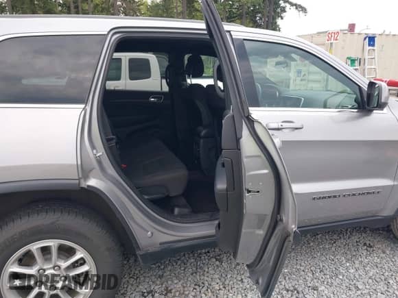 2018 Jeep Grand Cherokee Altitude with VIN 1C4RJEAG6JC113657, listed as a IAAI auction lot 43089607 with 61,674 mi miles and . Bid and sale history available at DreamBid. Image 8.