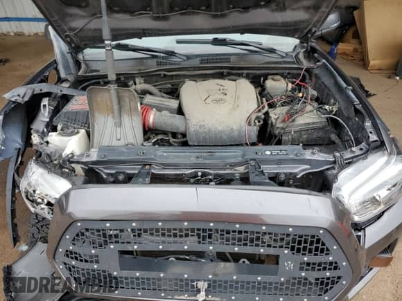2017 Toyota Tacoma SR5 with VIN 5TFCZ5AN3HX106276, listed as a Copart auction lot 84560585 with 142,815 mi miles and Salvage title. Bid and sale history available at DreamBid. Image 11.