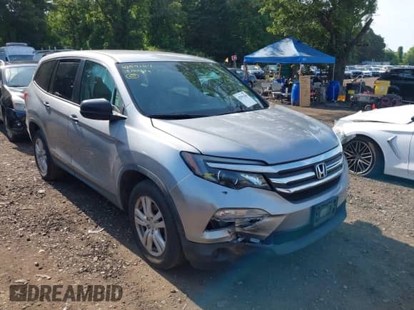 2018 Honda Pilot LX с VIN 5FNYF6H12JB034610, выставлен на аукционе IAAI как лот 42591104 с пробегом 61 766 миль миль и . История ставок и продаж доступна на DreamBid. Изображение 6.