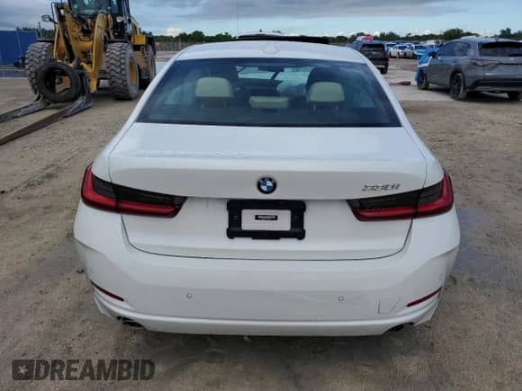 2023 BMW 3 Series 330i z VIN 3MW69FF0XP8D11071, wystawiony jako Copart lot #80536015 z przebiegiem 10 129 mil mil oraz Nie do naprawy • Non repairable. Historia ofert i sprzedaży dostępna na DreamBid. Obrazek 6.