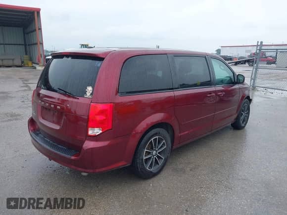 2017 Dodge Grand Caravan SE z VIN 2C4RDGBG9HR645763, wystawiony jako IAAI lot #42370559 z przebiegiem 101 822 mil mil oraz . Historia ofert i sprzedaży dostępna na DreamBid. Obrazek 4.