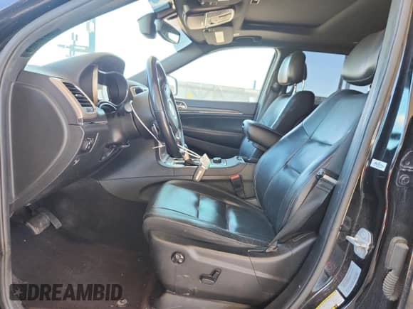 2017 Jeep Grand Cherokee Limited with VIN 1C4RJFBT9HC738632, listed as a Copart auction lot 86819655 with 120,670 mi miles and Salvage title. Bid and sale history available at DreamBid. Image 7.