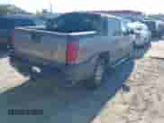 2002 Chevrolet Avalanche z VIN 3GNEK13T22G180390, wystawiony jako IAAI lot #43152829 z przebiegiem 240 724 mil mil oraz . Historia ofert i sprzedaży dostępna na DreamBid. Obrazek 4.