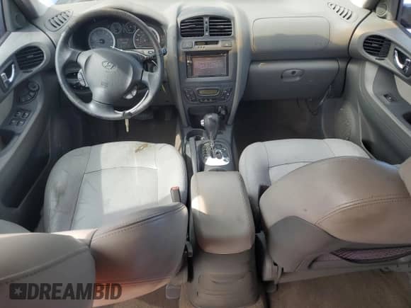 2005 Hyundai Santa Fe GLS с VIN KM8SC13E75U000604, выставлен на аукционе Copart как лот 71784615 с пробегом 92 199 миль миль и Списание • Salvage title. История ставок и продаж доступна на DreamBid. Изображение 8.