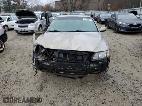 2001 Volvo S60 с VIN YV1RS61R112068583, выставлен на аукционе Copart как лот 81700044 с пробегом Не указан миль и Чистый • Clean title. История ставок и продаж доступна на DreamBid. Изображение 5.