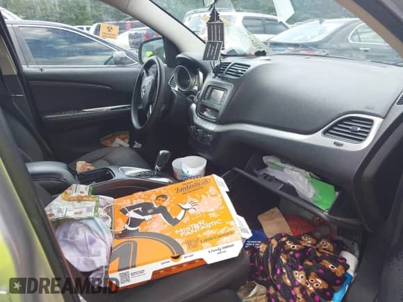 2012 Dodge Journey SE z VIN 3C4PDCAB6CT167734, wystawiony jako IAAI lot #42555850 z przebiegiem 188 988 mil mil oraz . Historia ofert i sprzedaży dostępna na DreamBid. Obrazek 5.