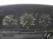 1984 Mercedes-Benz 300 D z VIN WDBAB33A4EA064403, wystawiony jako Copart lot #57552434 z przebiegiem 173 024 mil mil oraz Nie do naprawy • Non repairable. Historia ofert i sprzedaży dostępna na DreamBid. Obrazek 9.