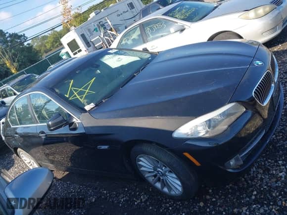 2012 BMW 5 Series 535i z VIN WBAFR7C53CC810142, wystawiony jako IAAI lot #43164533 z przebiegiem Nie podano mil oraz . Historia ofert i sprzedaży dostępna na DreamBid. Obrazek 12.