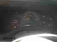 2004 Chevrolet Silverado 1500 с VIN 1GCEC14X94Z149485, выставлен на аукционе Copart как лот 61938015 с пробегом 165 449 миль миль и Чистый • Clean title. История ставок и продаж доступна на DreamBid. Изображение 9.