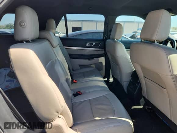 2018 Ford Explorer XLT z VIN 1FM5K8DH2JGB38268, wystawiony jako Copart lot #80992665 z przebiegiem 162 250 mil mil oraz Szkoda całkowita • Salvage title. Historia ofert i sprzedaży dostępna na DreamBid. Obrazek 11.