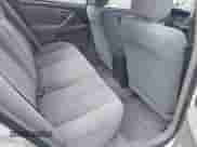 1998 Toyota Camry LE z VIN 4T1BG22K3WU216162, wystawiony jako IAAI lot #43118175 z przebiegiem 188 229 mil mil oraz . Historia ofert i sprzedaży dostępna na DreamBid. Obrazek 8.