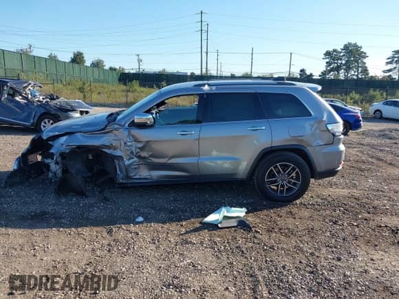 2019 Jeep Grand Cherokee Limited with VIN 1C4RJFBG0KC775322, listed as a IAAI auction lot 43377266 with 113,740 mi miles and . Bid and sale history available at DreamBid. Image 14.