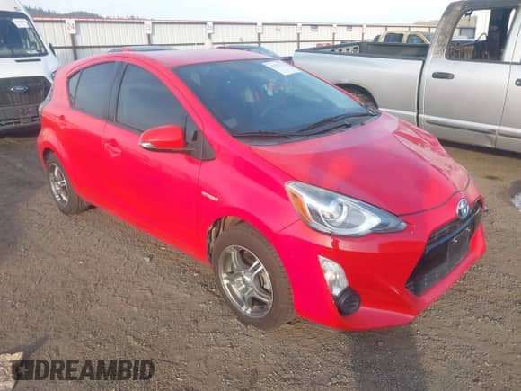 2015 Toyota Prius One with VIN JTDKDTB38F1112165, listed as a IAAI auction lot 43523513 with 146,825 mi miles and . Bid and sale history available at DreamBid. Image 1.
