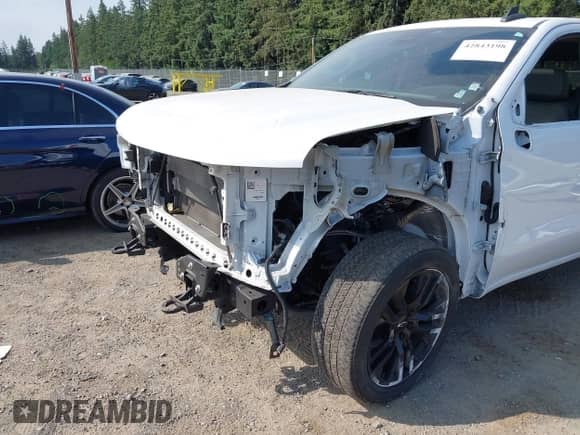 2022 Chevrolet Silverado 1500 RST with VIN 2GCUDEED3N1504021, listed as a IAAI auction lot 42843198 with 33,771 mi miles and . Bid and sale history available at DreamBid. Image 6.