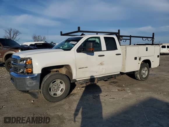 2015 Chevrolet Silverado 2500HD with VIN 1GB2KUEG6FZ506442, listed as a Copart auction lot 46435745 with 219,813 mi miles and Salvage title. Bid and sale history available at DreamBid. Image 1.
