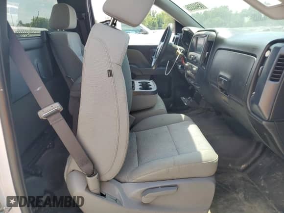 2018 Chevrolet Silverado 1500 Work Truck z VIN 1GCNCNEHXJZ280015, wystawiony jako Copart lot #65403335 z przebiegiem 101 000 mil mil oraz Szkoda całkowita • Salvage title. Historia ofert i sprzedaży dostępna na DreamBid. Obrazek 10.